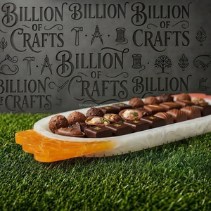 Plateau de service personnalisé en résine moulée pour fruits, chocolats et desserts, fait main, plateau de fête marbré, assiette décorative pour bonbons et œuvres d'art. - Product Image 6