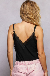 เสื้อสายเดี่ยวคอวีลูกไม้ลายลูกไม้ - Product Image 4