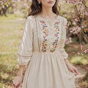 Vestido maxi bohemio bordado de algodón orgánico para mujer, estilo vintage, estilo cottage core, manga larga. - Product Image 1