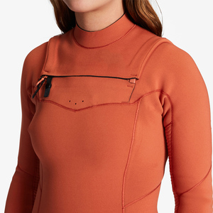 Traje de Neopreno Naranja de 2 Piezas para Mujer, Cuello Alto, Manga Larga, Elástico, Cobertura Total del Cuerpo, Logotipo en la Cintura y Parte Delantera - Product Image 3