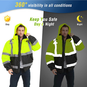 Veste de travail unisexe haute visibilité en polyester réfléchissant certifiée CE, rose avec bandes sur le capuche - Product Image 4