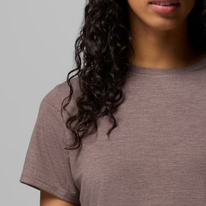T-shirt à manches courtes en pur coton confortable pour femmes, avec logo personnalisé, pour acheteurs en gros, collection tendance 2026 - Product Image 3
