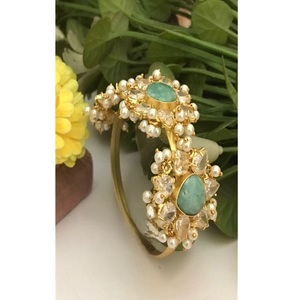 Magnifique bracelet en perles véritables de qualité supérieure, design antique fusion, nouveau modèle pour les fêtes et les mariages, pour femmes et filles. - Product Image 1