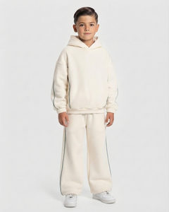 Ensemble de survêtement pour enfants garçons, blanc, coupe oversize, avec lignes contrastées, en molleton de coton (hoodie et pantalon de survêtement à jambes larges), Fabricant OEM & ODM - Product Image 1
