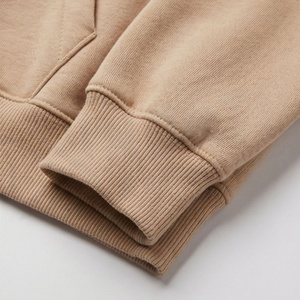 Sweat à capuche court surdimensionné pour femme avec logo personnalisé OEM, col à capuche, manches raglan longues et poches kangourou, plusieurs couleurs - Product Image 6