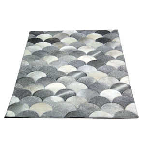 Vente en gros de tapis à poils en cuir de vachette de luxe faits à la main tapis en cuir de fourrure à motif unique antidérapant avec appel intemporel 1 pièce de quantité minimale de commande - Product Image 1