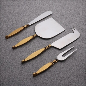 Juego de Cuchillos para Queso de Lujo de 3 Piezas de Acero Inoxidable y Cobre, Accesorios para Tabla de Charcutería, Cortador y Rebanador, Juego de Queso al por Mayor - Product Image 3