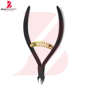Coupe-cuticules professionnel noir avec ressort spiralé doré en acier inoxydable, outil de manucure pour éliminer les peaux mortes - Product Image 4
