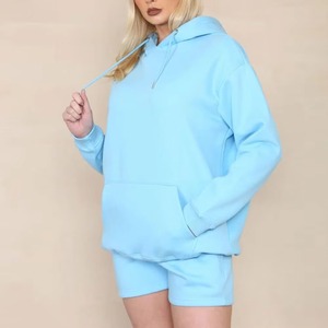 Conjunto de Sudadera Corta y Pantalones Cortos de Dos Piezas para Mujer, con Logotipo Personalizado, Tela Transpirable de Spandex/Poliéster - Product Image 3