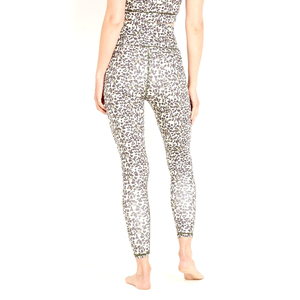 Leggings de sport OEM personnalisés à imprimé intégral marbré galaxie, super doux, brossés, sans couture, à taille élastique, imprimés par transfert thermique - Product Image 3