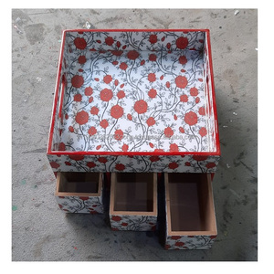 Bandeja de madera de tendencia superior con cajones en diseños y tamaños de impresiones personalizados para festivales y regalos para exportar desde la India - Product Image 2