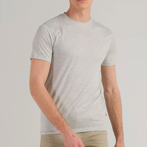 Camiseta Unisex Personalizada al por Mayor Directo de Fábrica, 100% Algodón, Diseño Sólido, Secado Rápido, Transpirable, Corte Regular - Product Image 1
