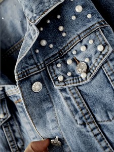 Veste en jean pour femme OEM avec rivets, couleur unie, décontractée, tendance automne-printemps - Product Image 4