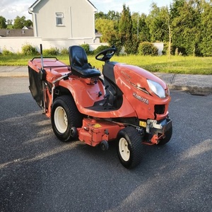 รถแทรกเตอร์ตัดหญ้าคุณภาพสูง Kubota Gr2120 สำหรับสวนและสนามหญ้า 21 แรงม้า ดีเซล ขับเคลื่อน 4 ล้อ พร้อมแท่นตัดหญ้าสำหรับฟาร์ม - Product Image 4