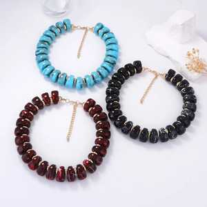 Collier de perles géométriques irrégulières en résine fluorescente bleue, écologique, fait main, unisexe, élégant, idéal pour Noël - Meilleures ventes - Product Image 3