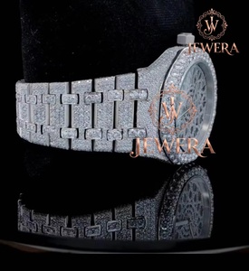 Reloj de Diamantes Moissanite de Acero Inoxidable de Moda y Alta Demanda para Hombre, Adecuado para Viajes de Negocios y Atuendos Casuales - Product Image 2