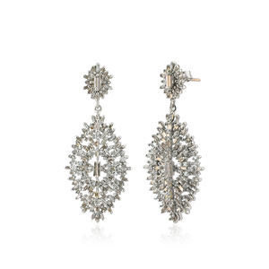 Pendientes Colgantes Hechos a Mano con Diamantes Baguette Naturales y Plata de Ley 925, Joyería Fina Hecha a Mano - Product Image 3