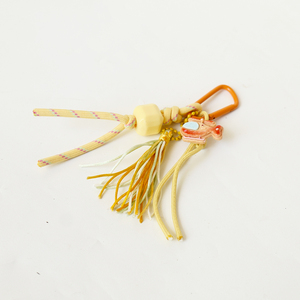Colgante de macramé bohemio hecho a mano con borlas y flecos, accesorio estético para mochila y bolso, naranja y amarillo, artículos de regalo - Product Image 2