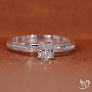 Bague de promesse en or blanc 10K avec diamant de laboratoire taille coussin allongé 0,5 carat, sertie pavé, certifiée IGI - Product Image 1