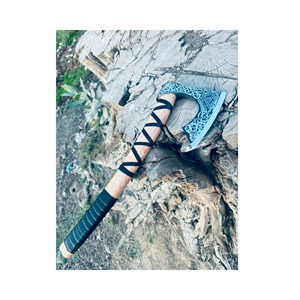 Hache de camping en acier carbone de haute qualité, fabriquée à la main, avec manche en bois, tête crantée, outil de bûcheronnage, personnalisable OEM THEWIZ - Product Image 3