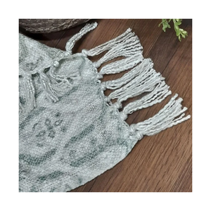 Manta Tejida Estampada 100% Lana Hipoalergénica con Certificación GOTS, Gris Jacquard, Suave, para Todas las Estaciones, Sofá Cama, Piel Sensible - Product Image 3