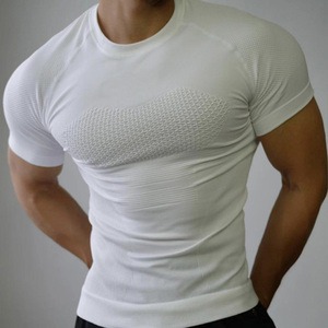 T-shirt de compression à coupe ajustée pour hommes, t-shirt de sport extensible, à séchage rapide, respirant, haut de gamme pour la musculation et la salle de sport - Product Image 1