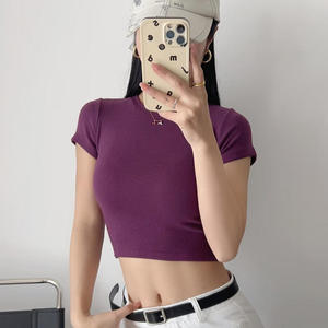 Nouveau design de crop tops pour femmes, col rond, coupe ajustée, couleurs unies, haute qualité, sexy, style t-shirt court - Product Image 1