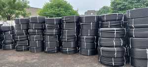 Tuyau principal latéral flexible en LDPE haute densité de 32 mm pour l'irrigation goutte à goutte agricole, en rouleau, noir - Product Image 4