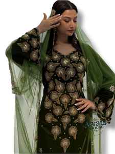 Ensemble de luxe 2 pièces AWAIS HOUSE pour femmes musulmanes, kaftan modeste en velours uni perlé, longueur ras du sol, coupe trapèze, pour soirée/formelle, 100% - Product Image 6