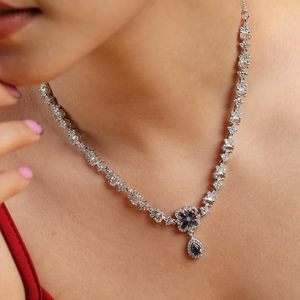 Conjunto de Collar, Pendientes y Tocado de Aleación de Zinc Bañado en Oro con Circonita Púrpura, Joyería Vintage para Boda, Joyería de Moda para Mujer - Product Image 5