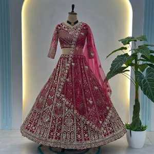 Lehenga de Mujer Ramdev Trading con Bordado Intrincado, Tonos Ricos, Artesanía Atemporal, Materiales Reciclados Tradicionales, Lujo y Elegancia - Product Image 1