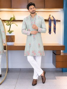 Costume indien pakistanais traditionnel pour homme, Kurta Kurti brodé, orné de fleurs et de perles, pour les fêtes et les mariages - Product Image 2