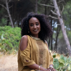 Top Bohemio de Algodón con Hombros Descubiertos, Detalle de Flecos, Talla Única, Hecho a Mano, Ropa de Festival, Atuendo Bohemio de Verano - Product Image 1