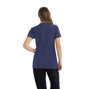 Camiseta de Manga Corta de Algodón 100% de Alta Calidad para Level Apparel, Corte Regular, Perfecta para Serigrafía, Impresión Digital Directa y Transferencia Térmica - Product Image 5