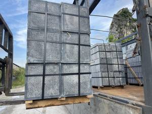 หินปูนธรรมชาติเวียดนามเกรดพรีเมียม รูปทรงสี่เหลี่ยมผืนผ้า ผิวแบบ Bush-Hammered พร้อมขอบขัดเงา ดีไซน์ภายนอกวิลล่าหรูทันสมัย - Product Image 5