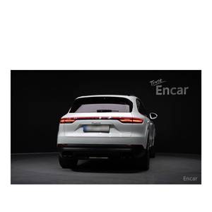 Porsche Cayenne 3.0 2024 avec boîte automatique, 99 674 km, sièges en cuir, caméra de recul, conduite à gauche - Product Image 4