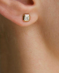 Boucles d'oreilles modernes serties de diamants, certifiées IGI, de laboratoire, taille Asscher, plaquées or, à fermoir poussoir - Product Image 2