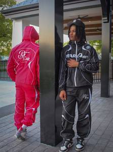 DEAR One Ensemble de survêtement unisexe à capuche avec fermeture éclair intégrale coupe-vent style streetwear noir et rouge 100% coton tenue décontractée d'hiver pour le jogging - Product Image 1