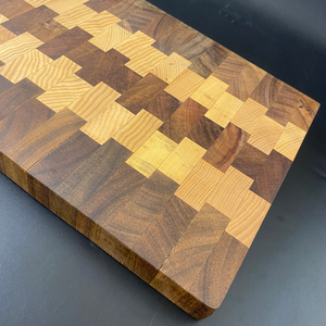 Planche à découper rectangulaire en bois de haute qualité, motif rayé, écologique, non toxique, antibactérienne, antidérapante, fabriquée au Vietnam - Product Image 6