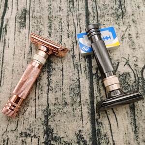 Nouveau Design Rasoir de Sécurité Classique Réglable 1.8 en Acier Inoxydable à Double Tranchant de Haute Qualité – Meilleur Rasoir pour l'Entretien des Oreilles - Product Image 5