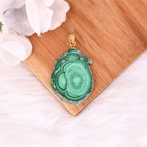 Pendentif en malachite naturelle, stalactite, laiton plaqué or, 7,8 g, pierre verte unique - Product Image 5