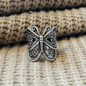 Anillo de latón con diseño de mariposa, estilo bohemio, plateado oxidado, filigrana tribal, insecto, vintage, naturaleza, joyería al por mayor para mujer, lo último en tendencia. - Product Image 1