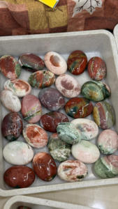 Piedra de Jaspe Unicornio, Piedra de Cristal Natural Pulida a Mano, Piedra de Bolsillo de Cristal Curativo, Regalo Decorativo - Product Image 3