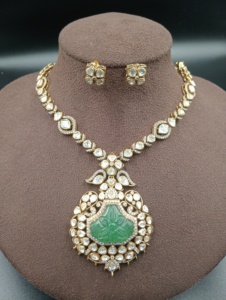 Conjunto de collar con colgante de jade chapado en oro con detalles de diamantes, joyería clásica de boda para mujer, collar nupcial, estilo real tradicional. - Product Image 6