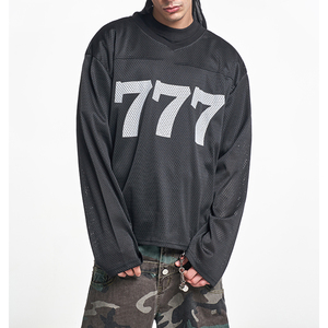 Camiseta Deportiva Morada de Malla con Número 92, Cuello en V, Manga Corta, Estilo Crop Top Oversize para Hombre - Product Image 2