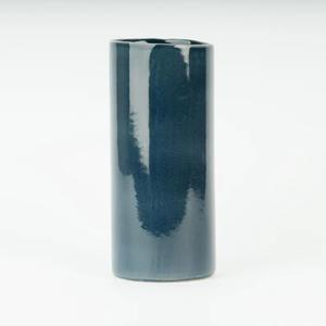 แจกันเซรามิกดีไซน์โดดเด่นเคลือบเงาสีมรกต รูปทรงเรียบหรูทันสมัย เหมาะสำหรับตกแต่งบ้านสุดหรู - Product Image 4