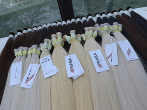 สีผมธรรมชาติคุณภาพเยี่ยม NASA HAIR เกรด 10A ผมเวอร์จิ้นแท้ เรียบลื่นแบบไหม ผมต่อเวียดนามแบบเย็บสองชั้น - Product Image 3