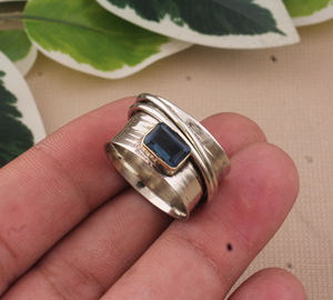 Bague de mariage de luxe en argent sterling 925 avec sertissage clos et topaze bleue pour femme, style classique pour soirée - Product Image 1