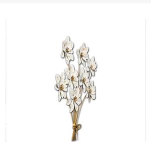 งานศิลปะตกแต่งผนังลายดอกไม้โลหะสมัยใหม่ สีทอง งานแฮนด์เมด สำหรับตกแต่งบ้าน ขนาดกลาง 25-32 นิ้ว - Product Image 3