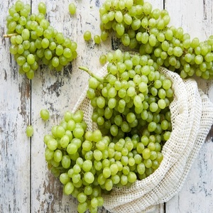Raisins rouges frais de qualité supérieure, de saison, de type <span class=keywords><strong>Globe</strong></span> Garape, doux, d'Égypte, Crimson Shine, sans pépins, à vendre - Product Image 2